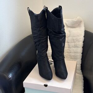 Black Women's Boots So Goods for life size 8.5
